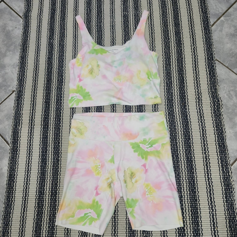 Harmony & Balance Womens Watercolor Floral Yoga Set Crop Tank Biker Shorts L